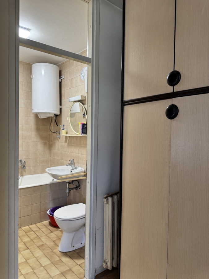 NOVI SAD - BULEVAR - 74. 00 m2