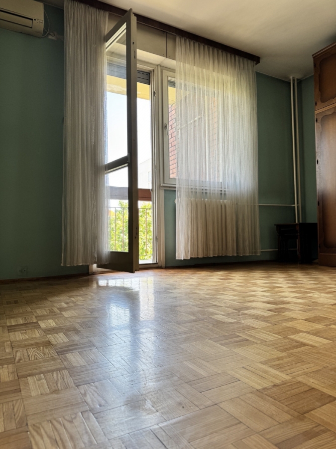 NOVI SAD - BULEVAR - 74. 00 m2