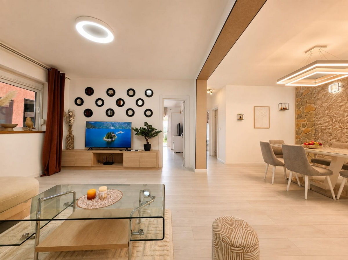 Spacious Fully Furnished Two-Bedroom Apartment in Petrovac 7