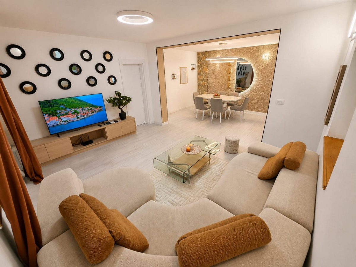 Spacious Fully Furnished Two-Bedroom Apartment in Petrovac 6