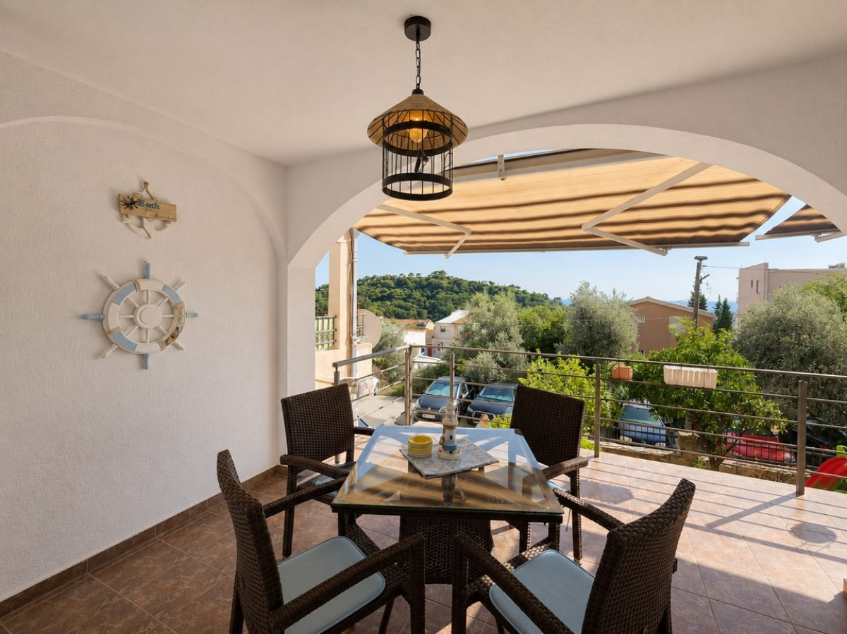 Spacious Fully Furnished Two-Bedroom Apartment in Petrovac 2