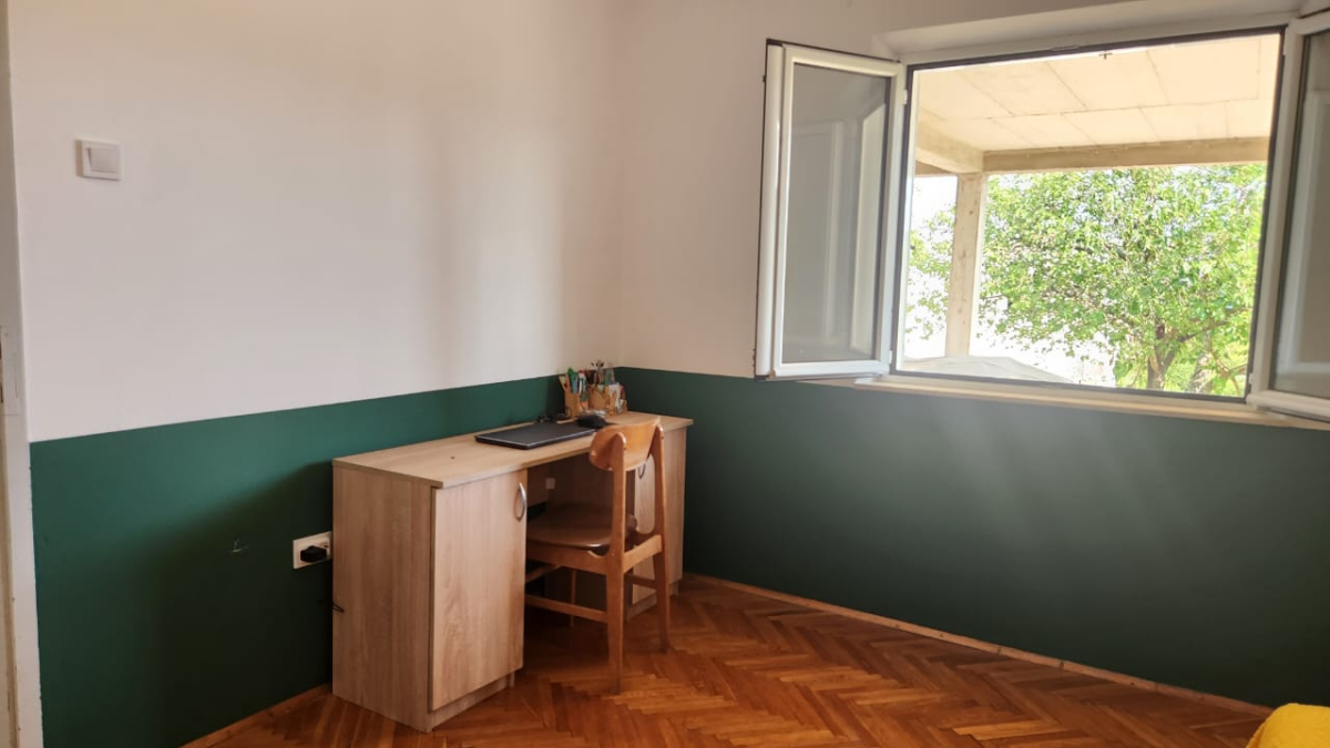 House with 2 rooms and a spacious terrace in Herceg Novi 7