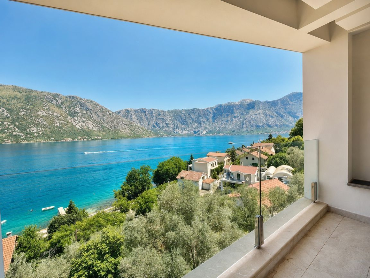 Luxury villa 495 m² with panoramic bay view, 90 m from the sea — Stoliv, Kotor 9