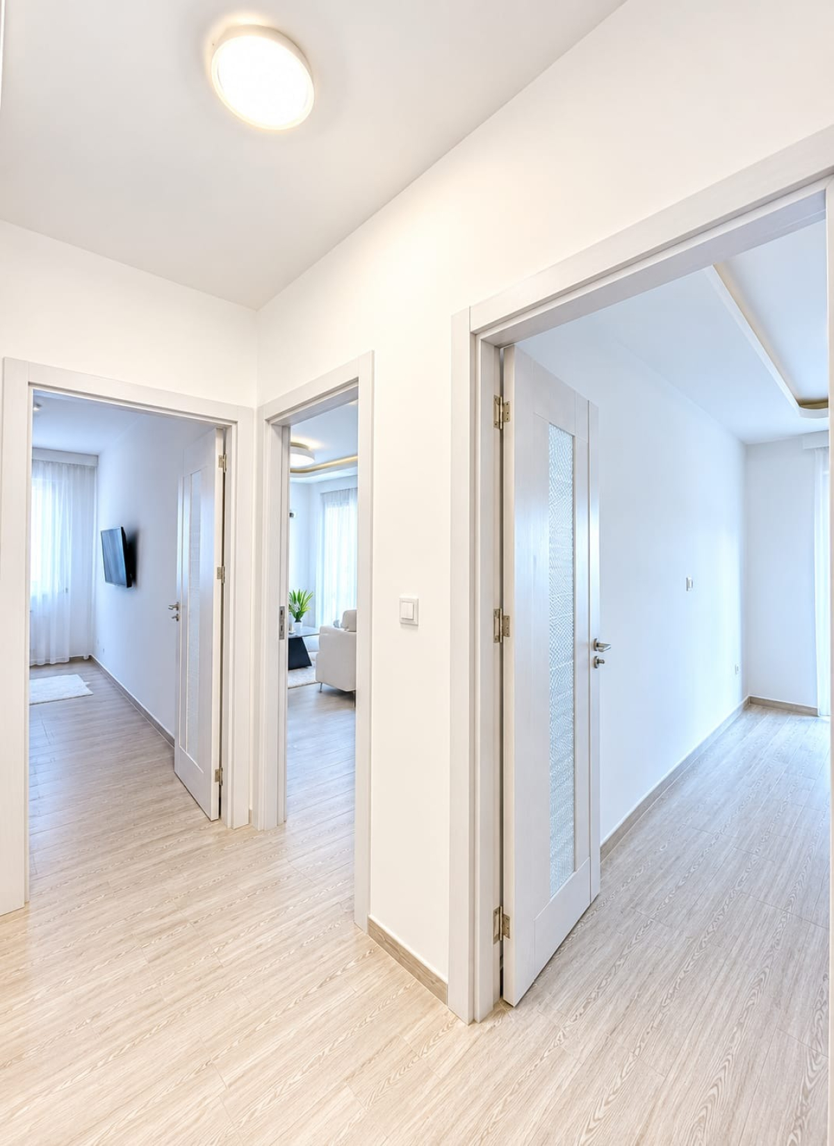 Luxury furnished 2-bedroom apartment, 74 m², sea view, 6th floor — Bečići 5