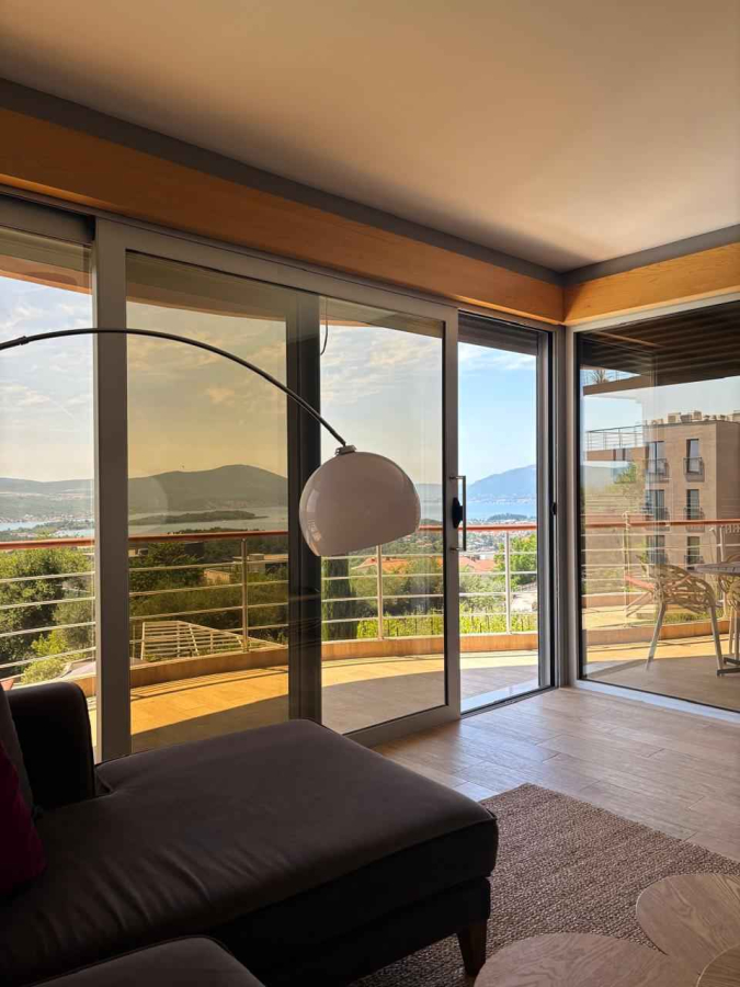 Geräumige möblierte 2-Schlafzimmer-Wohnung 119 m² mit Meerblick, Poolzugang — Kavač, Kotor 8