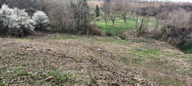 Plac 3480 m2 u građevinskoj vikend zoni-Čerević, Potoranj