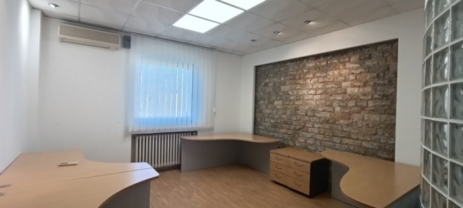 POSLOVNI PROSTOR 430 M2 U CENTRU