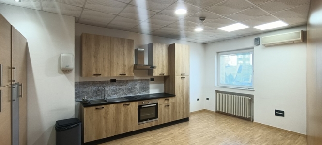 POSLOVNI PROSTOR 430 M2 U CENTRU