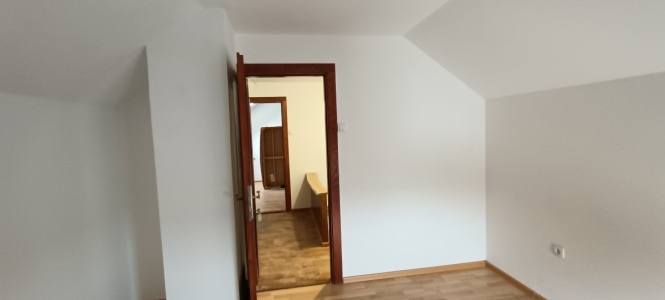 Četvorosoban duplex 80m2 na Adicama, POVOLJNO