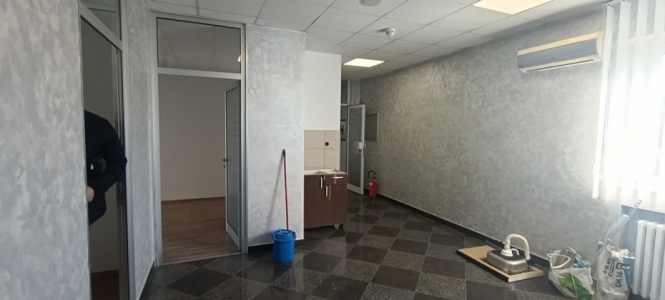 POSLOVNI PROSTOR 430 M2 U CENTRU