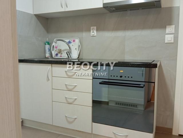 Čukarica, Repište, Slavonskih brigada, 3. 5, 100m2, 700EUR