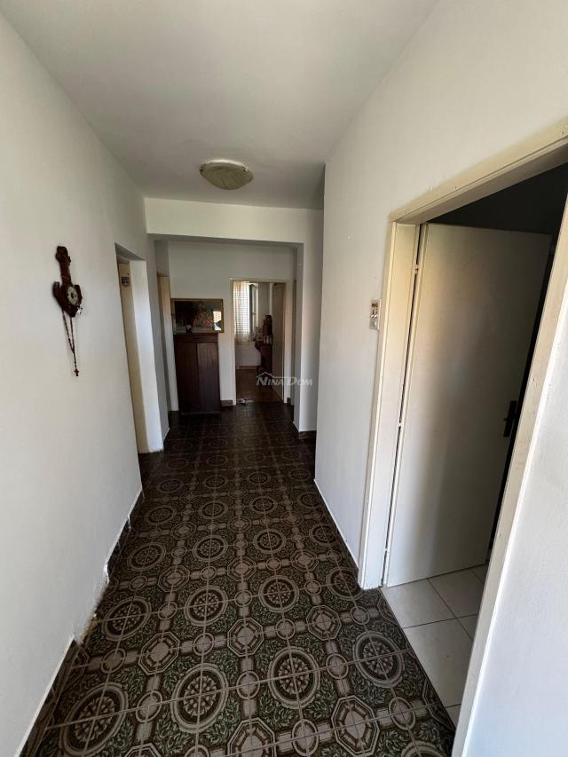 Apartmanska kuća Privlaka - centar mjesta - 300m od mora