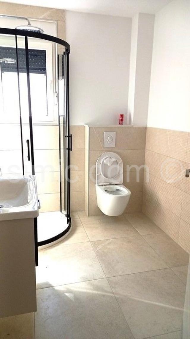 Useljiv penthouse s prekrasnim pogledom, Baška Voda