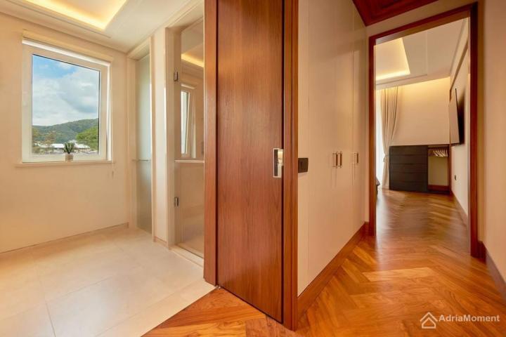 Dvosoban stan 160 m2 u zgradi Elena, Porto Montenegro