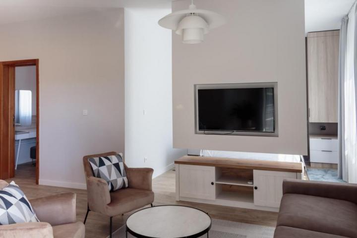 For rent: Two-bedroom apartment 80 m2, Tivat