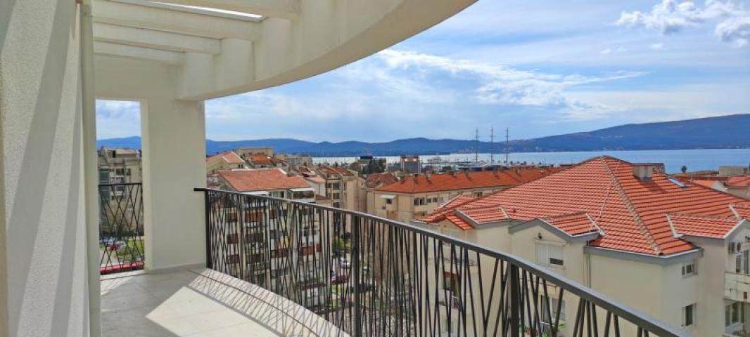 Three bedroom apartment for sale in Tivat