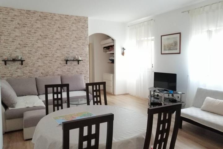 Istra, Rovinj, kuća s dva apartmana i vrtom 232 m2 u centru Rovinja