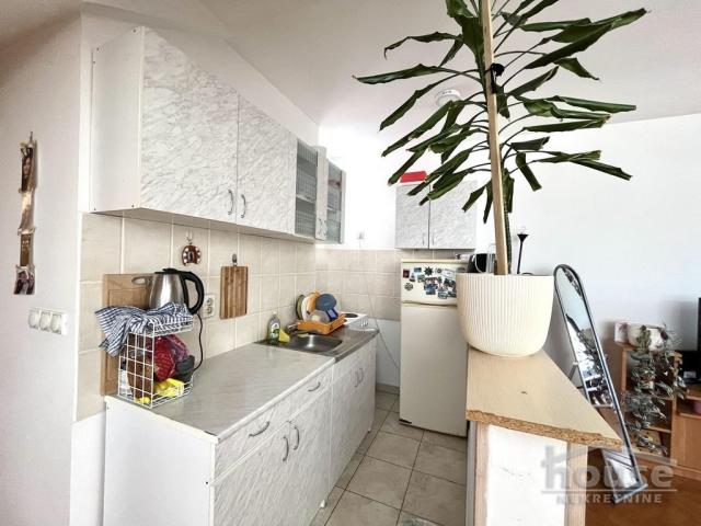 Stan NOVI SAD, GRBAVICA, kv: 42, € 97850, ID: 1061877