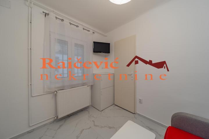 STARI GRAD CENTAR 21m2 , 130000e