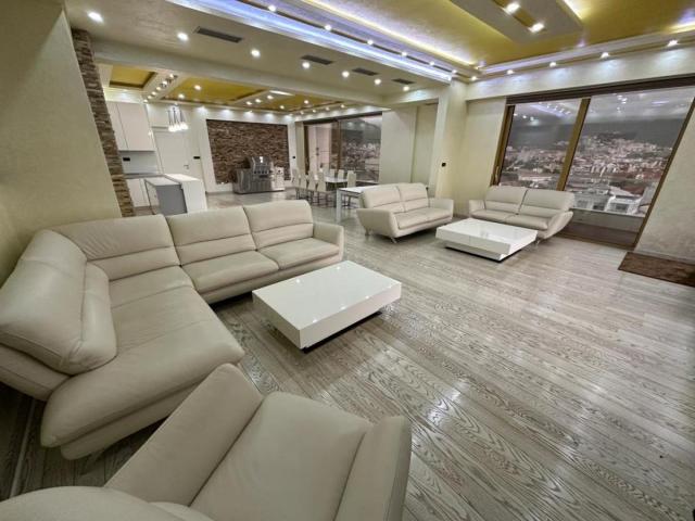 For rent: Luxurious penthouse 162 m2, Budva