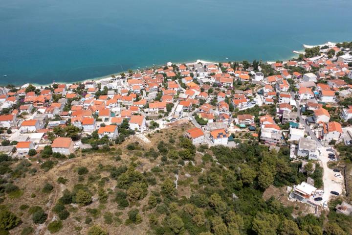 Čiovo, Žedno, atraktivno građevinsko zemljište s pogledom na more  3198 m2