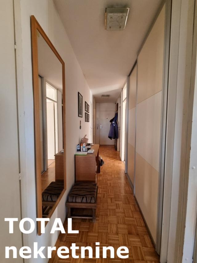 2. 5 Dvoiposoban stan NOVI SAD, 169950€