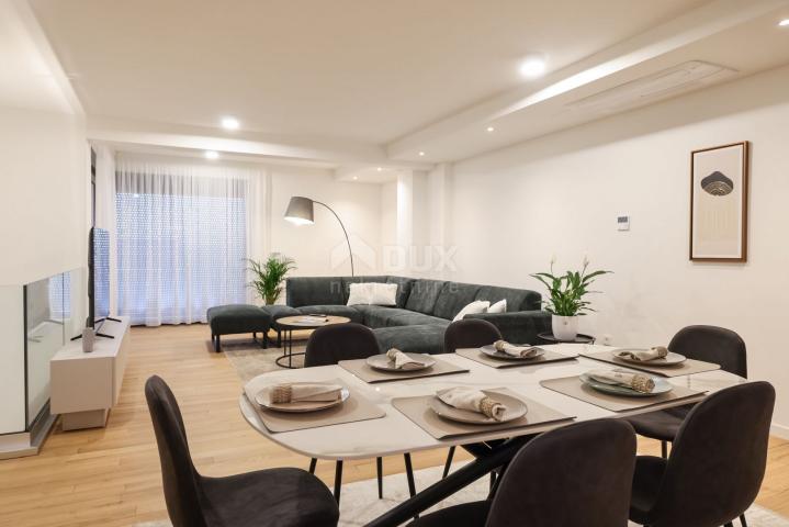 PRIVLAKA, ZADAR - Izvanredna prilika! Penthouse u 1. redu do mora