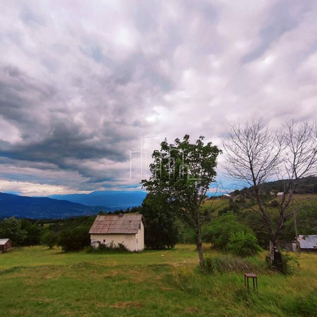 Land 38,000m2 Hreša for sale