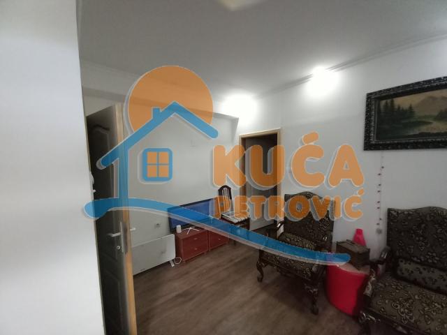 Kuća na Paliluli, 236 m2, na 10 ari placa