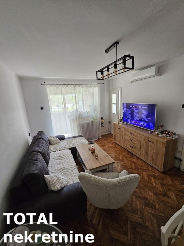 2. 5 Dvoiposoban stan NOVI SAD, 133900€