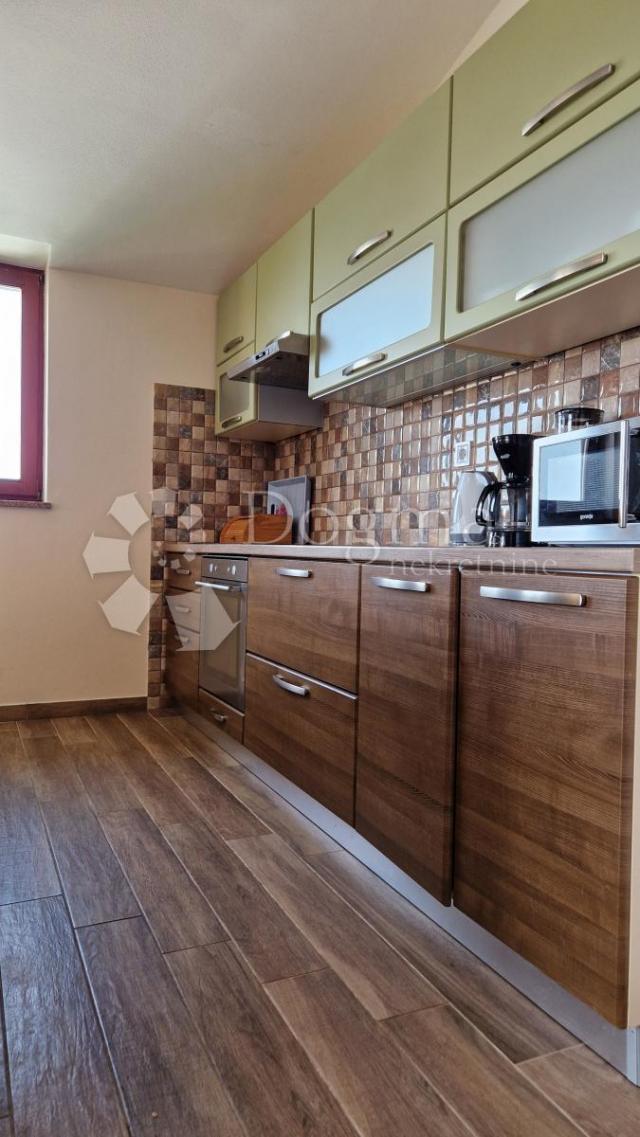 Nova kuća u Medulinu s 4 apartmana - 170m od mora