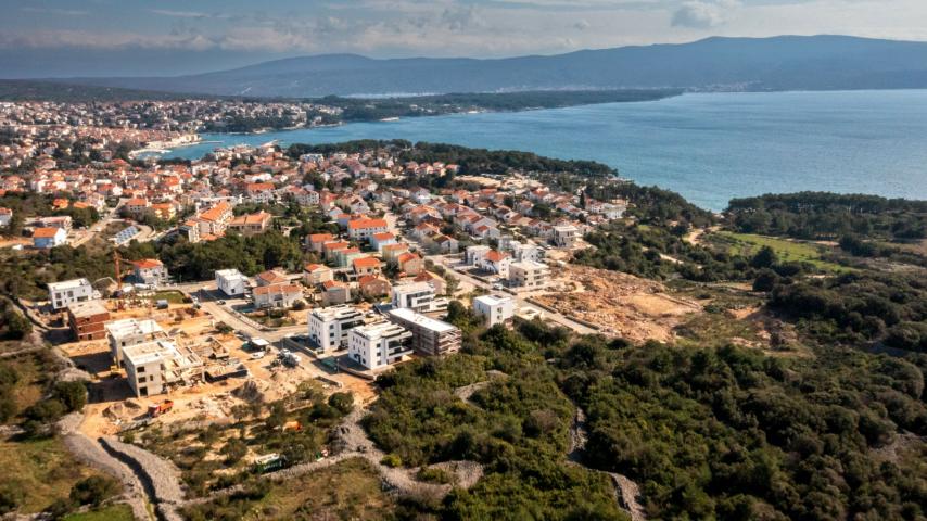 Stadt Krk - Zweistöckiges Luxusapartment mit Dachterrasse und Swimmingpool