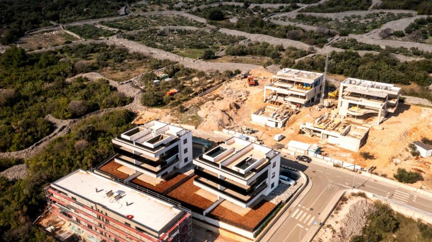 Stadt Krk - Zweistöckiges Luxusapartment mit Dachterrasse und Swimmingpool