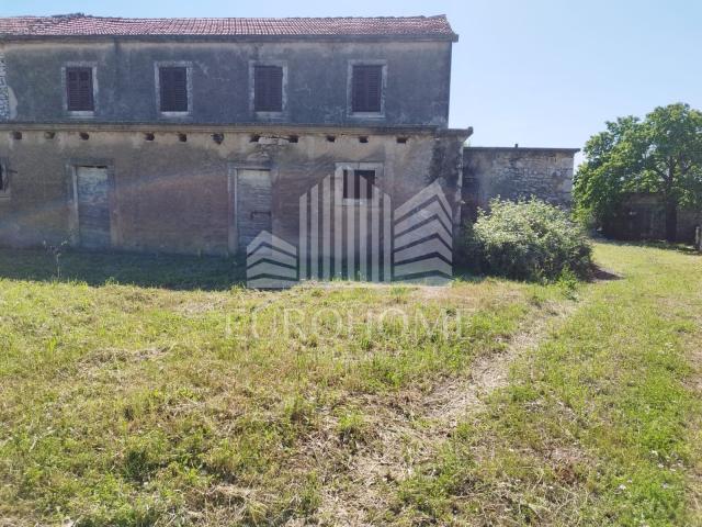 Sukošan-Debeljak seosko imanje na 1260m2 građevinskog terena