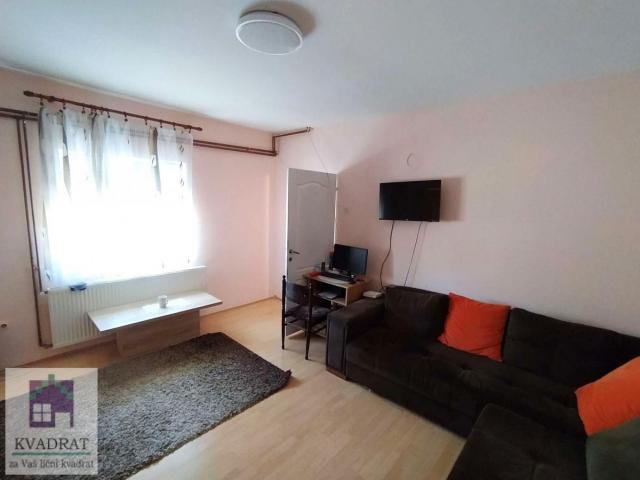 Kuća sa poslovnim prostorom 220 m², 13 ari, Ub, Lončanik –88000 €