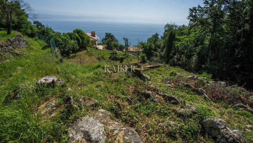 Lovran, Liganj- Zemljište sa pogledom na more