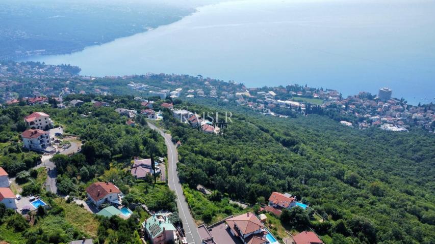 OPATIJA, BREGI, građevinsko zemljište 1054m2