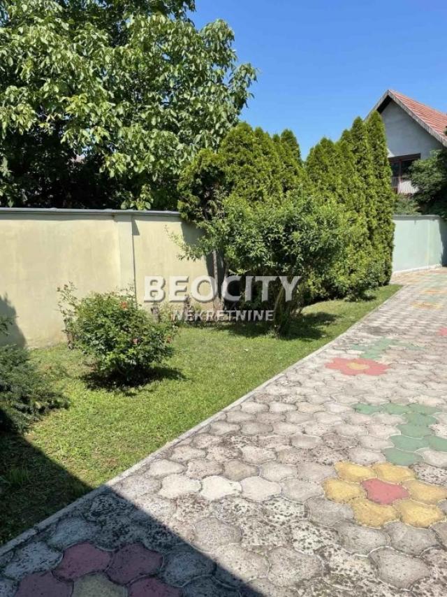 Novi Sad, Bulevar patrijarha Pavla, , 16. 0, 620m2, 2800EUR