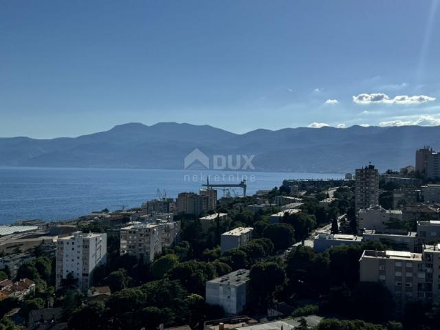 RIJEKA, TURNIĆ - južni 1S + DB s dvije lođe i panoramskim pogledom na more