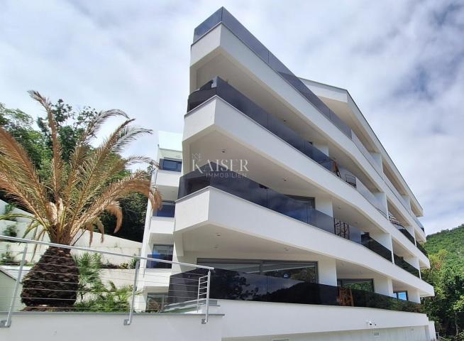 Flat Opatija, 261,39m2