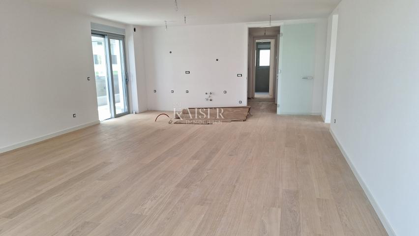 Flat Opatija, 261,39m2