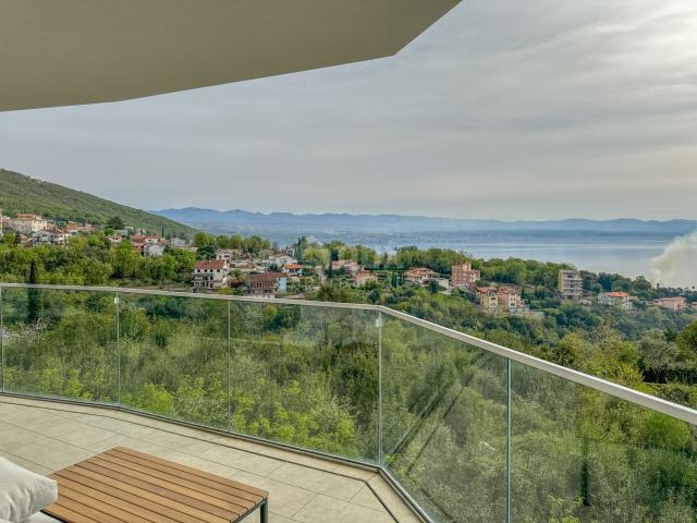 OPATIJA, IKA - Wohnung im Neubau 135m2 + Dachterrasse 77m2, Panoramablick auf das Meer