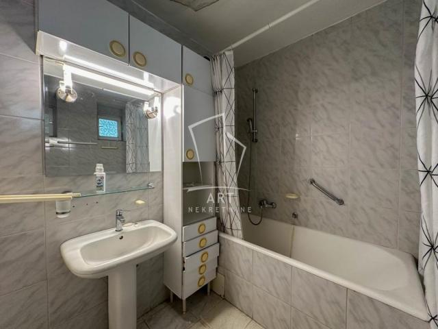 Centar, salonac, mereno 90m2 ID#8286