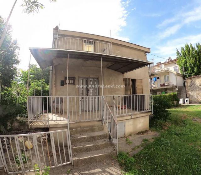 SMALL FAMILY HOUSE FOR SALE, PODGORICA