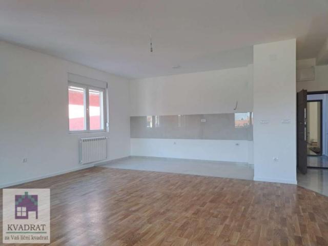 Trosoban stan 107 m², I sprat, Obrenovac, Rvati - 170 000 € (GARAŽNO MESTO) (POVRAT PDV-a)