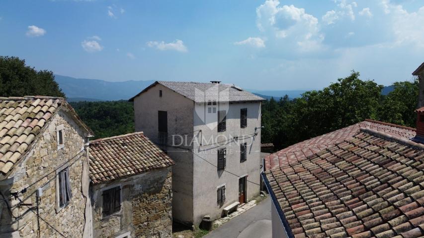 Cerovlje, kamena kuća sa panoramskim pogledom