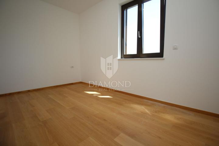 Labin, luxury apartment in a new building with a sea view