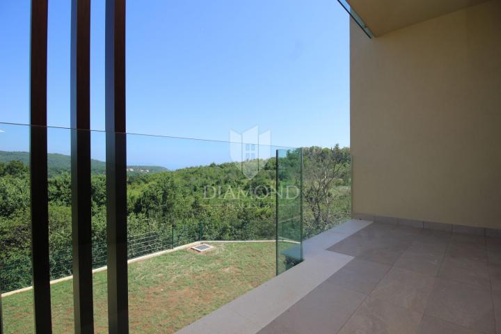 Labin, luxury apartment in a new building with a sea view