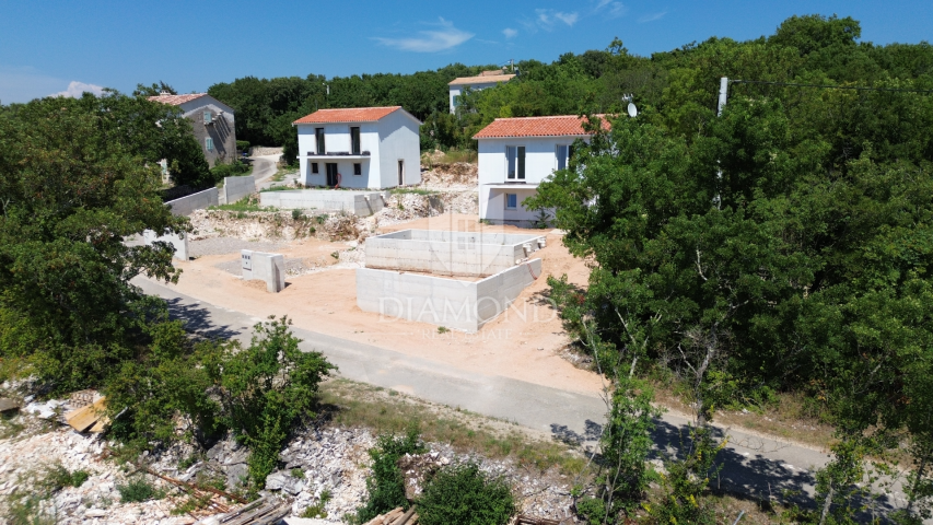 Labin, okolica, kamena kuća s pogledom na more