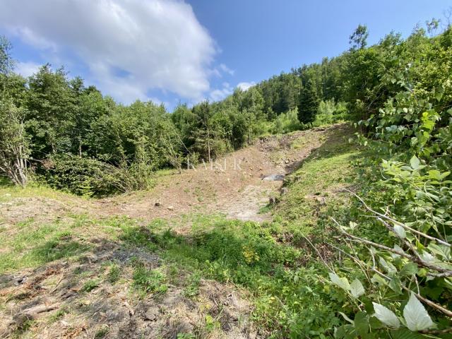 Fužine – Einzigartiges Baugrundstück mit Blick auf den See